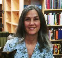 Headshot of Emilia Rosa - Cascade of Authors 2021
